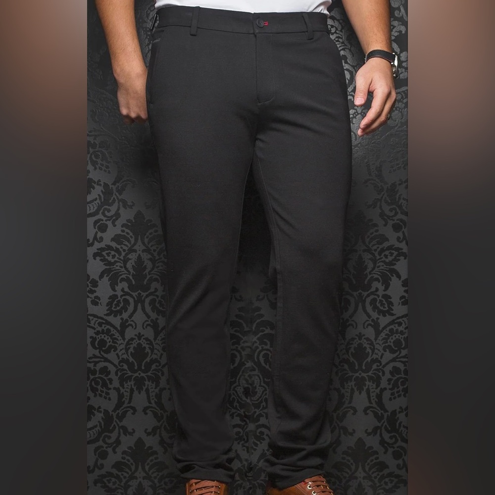 Au Noir pants size 34 Beretta Black daring ultra stretch